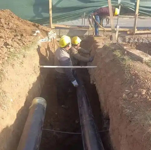 过公路拉管